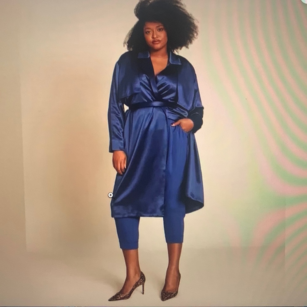 11 Honore NWT size 16 Tara Trench